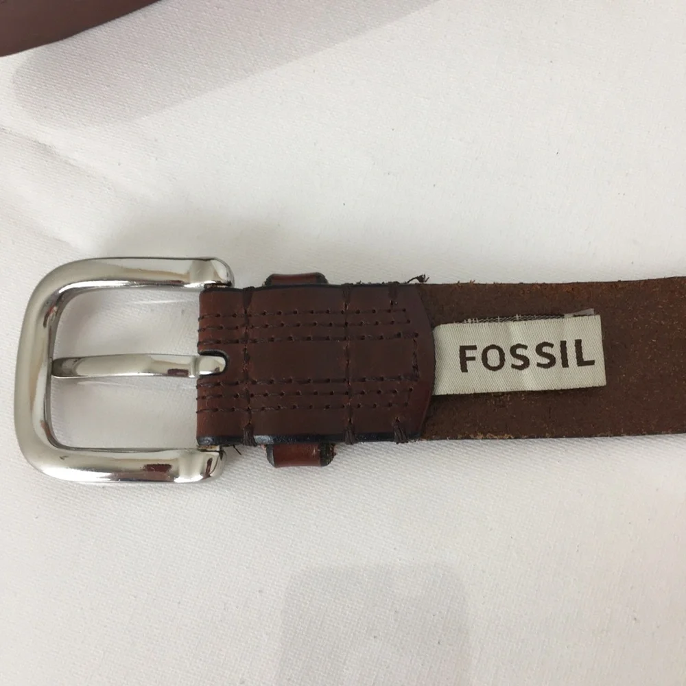Fossil Mens Brown Leather Casual Belt Size 42 Silver Buckle